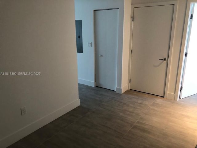 16385 Biscayne Boulevard 1005, North Miami Beach, FL 33160