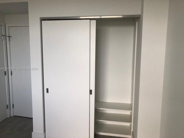 16385 Biscayne Boulevard 1005, North Miami Beach, FL 33160