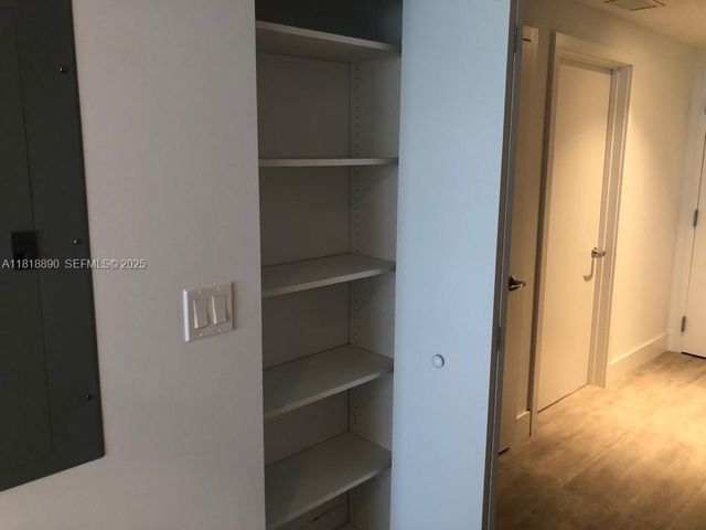 16385 Biscayne Boulevard 1005, North Miami Beach, FL 33160