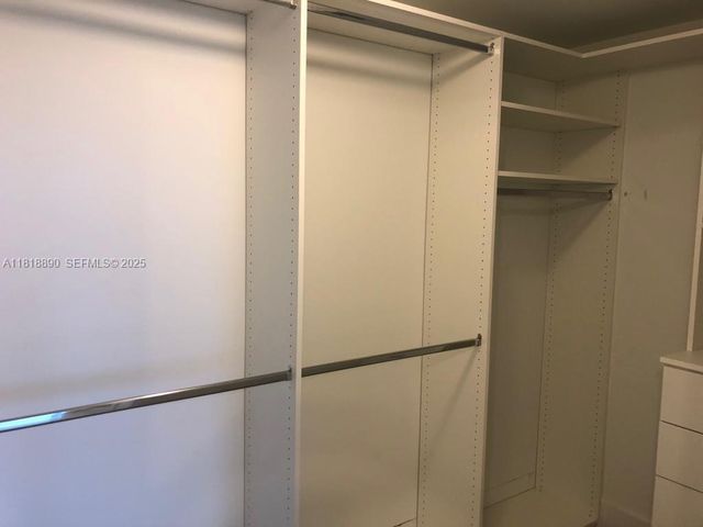 16385 Biscayne Boulevard 1005, North Miami Beach, FL 33160