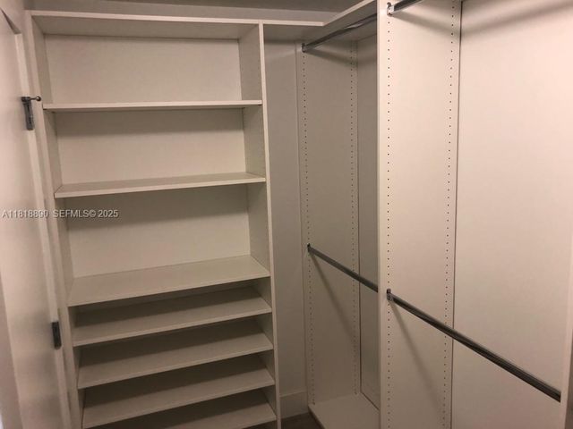 16385 Biscayne Boulevard 1005, North Miami Beach, FL 33160
