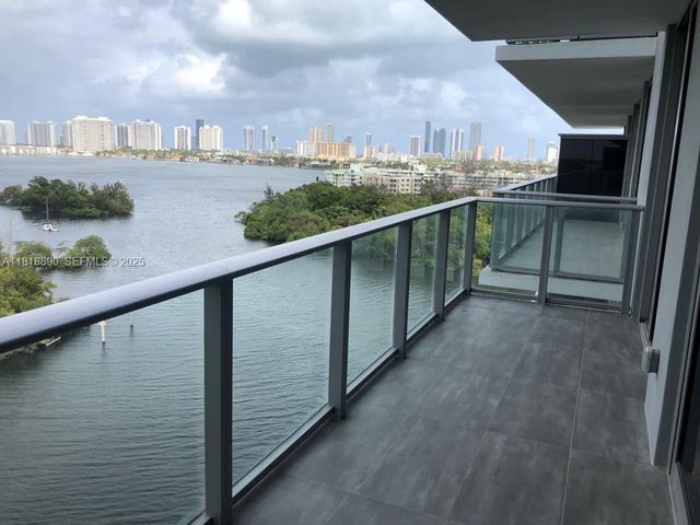 16385 Biscayne Boulevard 1005, North Miami Beach, FL 33160