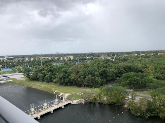 16385 Biscayne Boulevard 1005, North Miami Beach, FL 33160