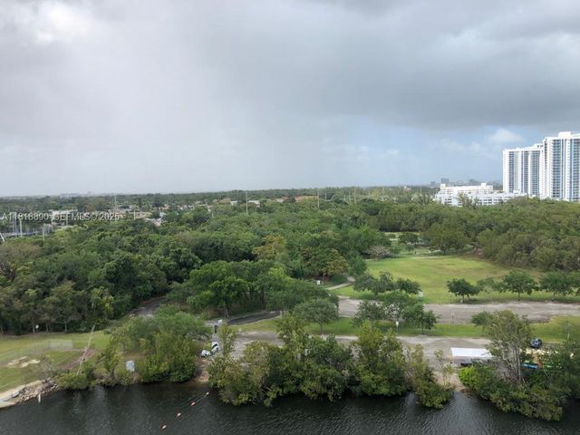 16385 Biscayne Boulevard 1005, North Miami Beach, FL 33160