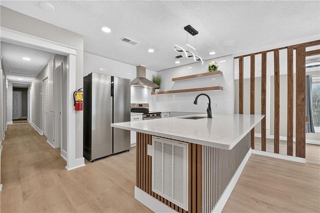 3153 Shallowford Road NE, Chamblee, GA 30341