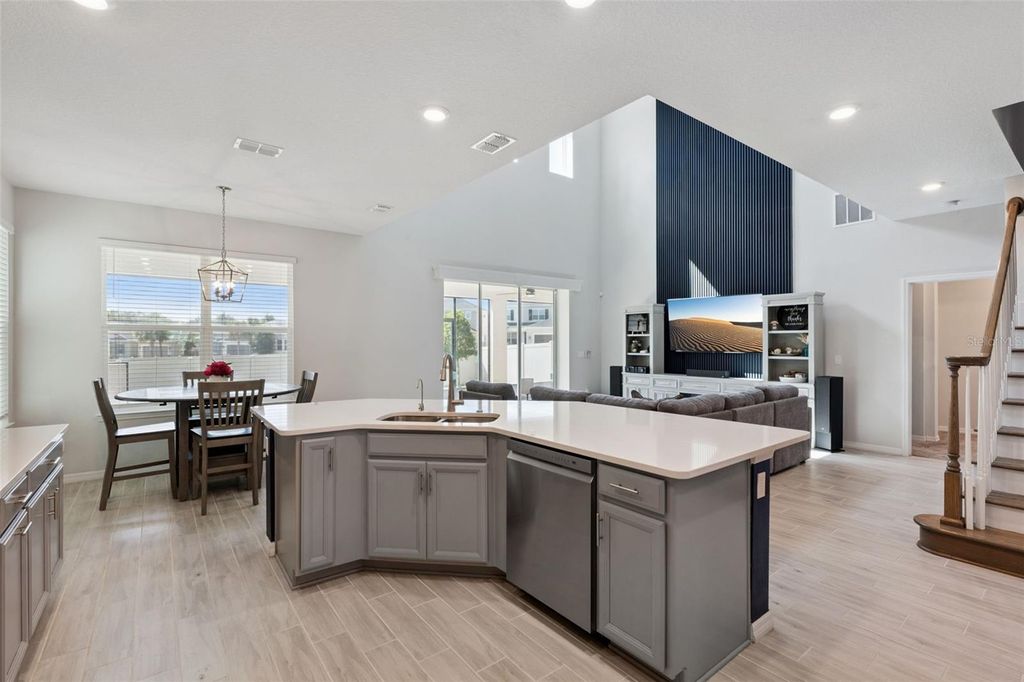 Image 13 of property listing at 2736 PLUME ROAD, Clermont, FL 34711