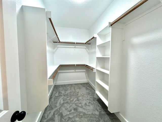 113 E Keomuku LN, Bastrop, TX 78602