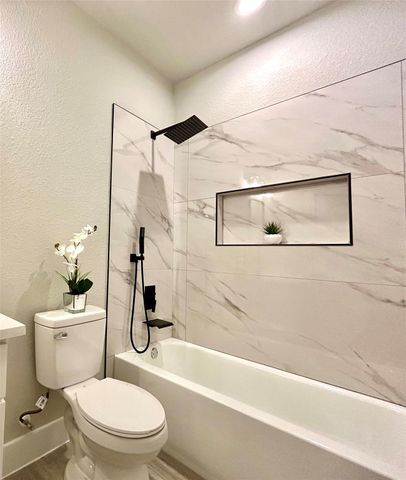 113 E Keomuku LN, Bastrop, TX 78602