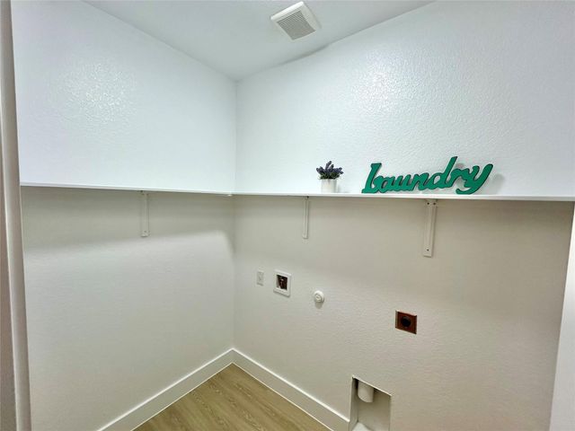 113 E Keomuku LN, Bastrop, TX 78602