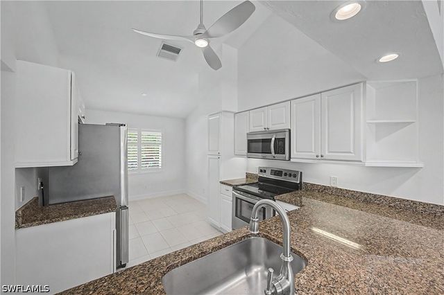 400 Fox Haven DR 4307, Naples, FL 34104