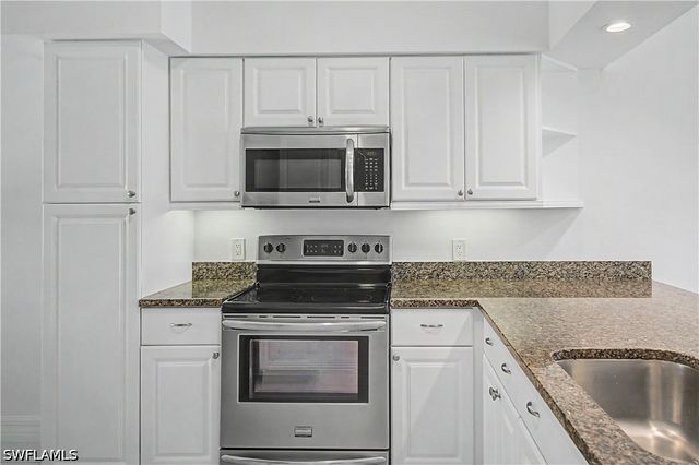 400 Fox Haven DR 4307, Naples, FL 34104