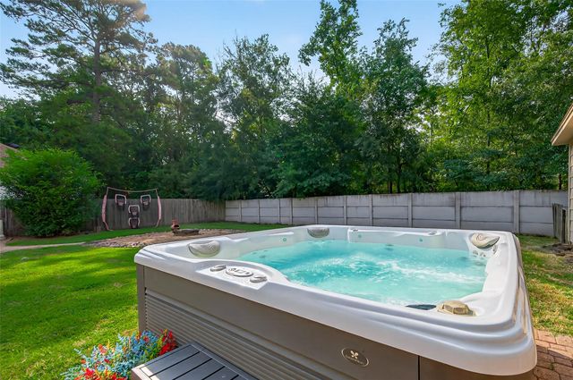 1519 Lofty Maple Trail, Houston, TX 77345