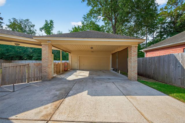 1519 Lofty Maple Trail, Houston, TX 77345
