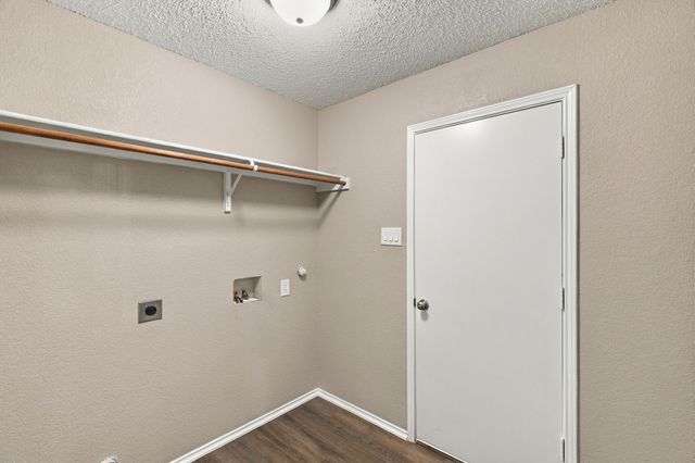 1627 Sequoia Drive, Krum, TX 76249