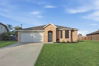 1627 Sequoia Drive, Krum, TX 76249