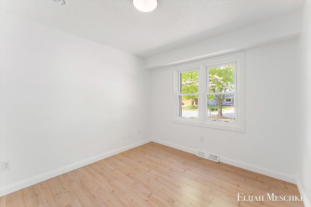 4648 Flying Eagle Drive Se, City Of Kentwood, MI 49548
