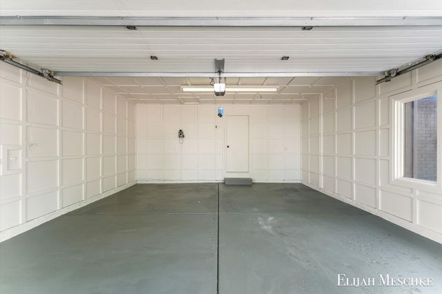 4648 Flying Eagle Drive Se, City Of Kentwood, MI 49548