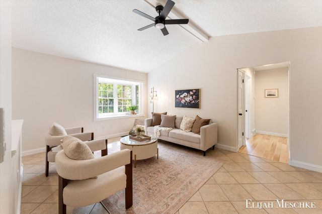 4648 Flying Eagle Drive Se, City Of Kentwood, MI 49548