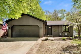 4648 Flying Eagle Drive Se, City Of Kentwood, MI 49548