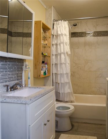 75 Doyle Avenue, Providence, RI 02906