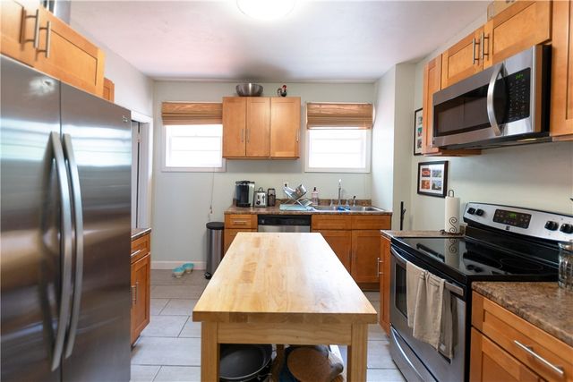 75 Doyle Avenue, Providence, RI 02906