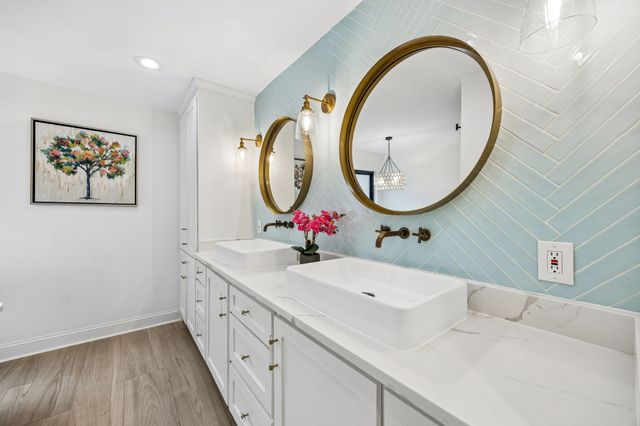 6833 Truxton Drive, Dallas, TX 75231