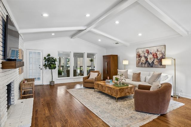 6833 Truxton Drive, Dallas, TX 75231