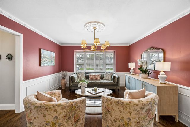 6833 Truxton Drive, Dallas, TX 75231