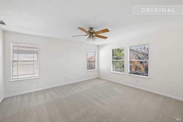 231 Roundhill Ct, Vacaville, CA 95687