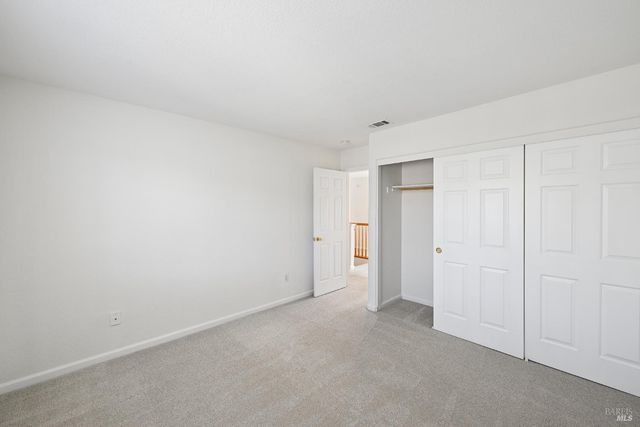 231 Roundhill Ct, Vacaville, CA 95687