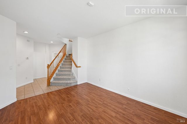 231 Roundhill Ct, Vacaville, CA 95687