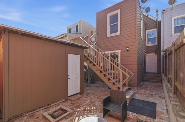 3236 San Jose Avenue, Daly City, CA 94014