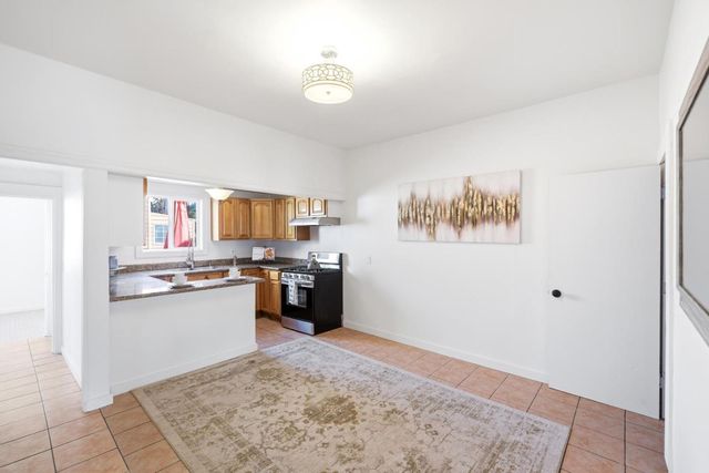 3236 San Jose Avenue, Daly City, CA 94014