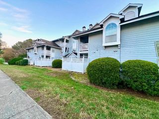 4907 Hollenden Drive 105, Raleigh, NC 27616
