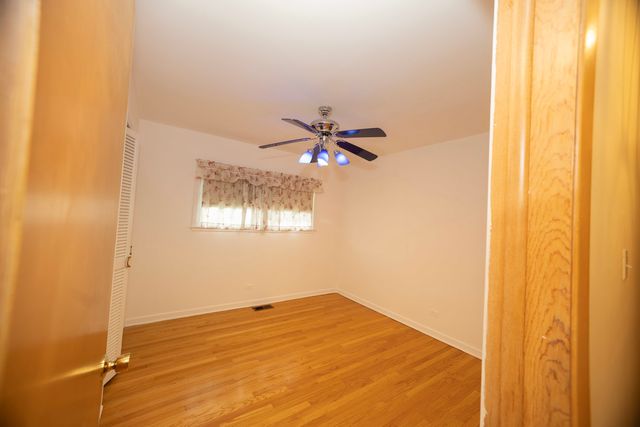 10025 Bronx Avenue, Skokie, IL 60077