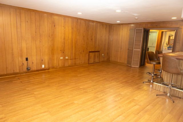 10025 Bronx Avenue, Skokie, IL 60077