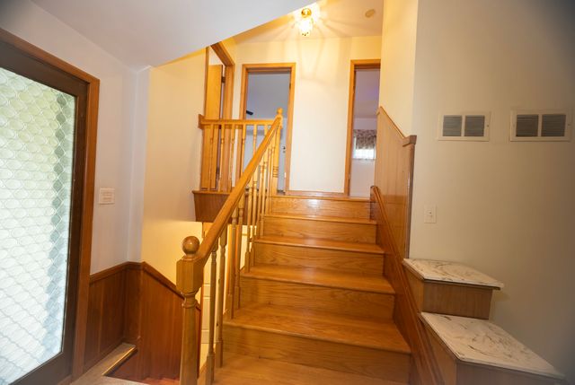 10025 Bronx Avenue, Skokie, IL 60077