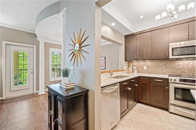 3636 Habersham Road NW 1103, Atlanta, GA 30305