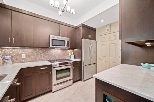 3636 Habersham Road NW 1103, Atlanta, GA 30305