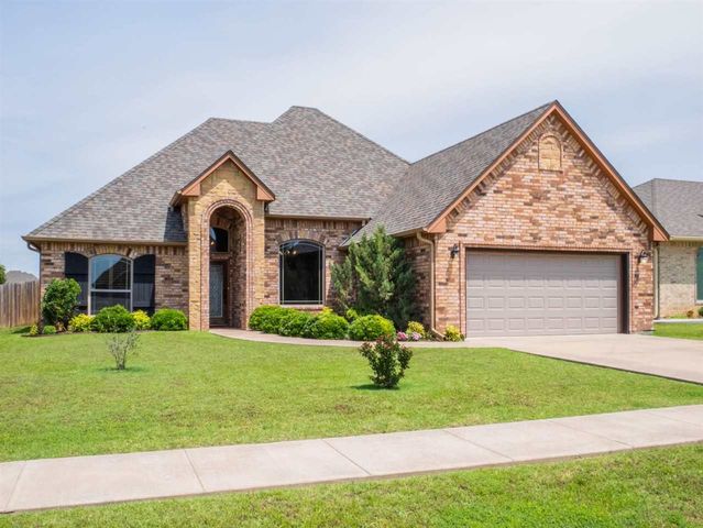 2604 SW 69th St, Lawton, OK 73505