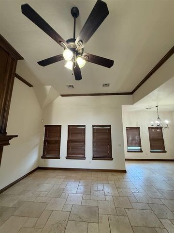 2604 SW 69th St, Lawton, OK 73505