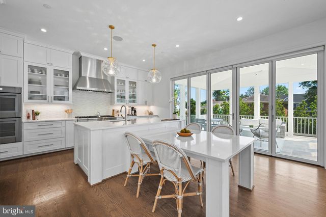 7607 HEMLOCK ST, Bethesda, MD 20817