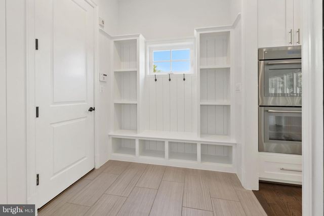7607 HEMLOCK ST, Bethesda, MD 20817