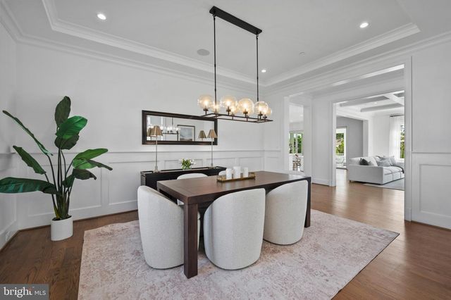 7607 HEMLOCK ST, Bethesda, MD 20817