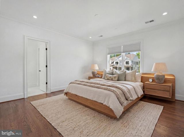 7607 HEMLOCK ST, Bethesda, MD 20817
