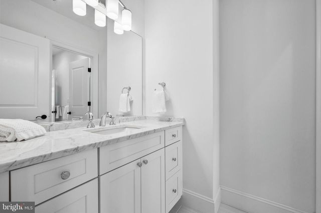 7607 HEMLOCK ST, Bethesda, MD 20817