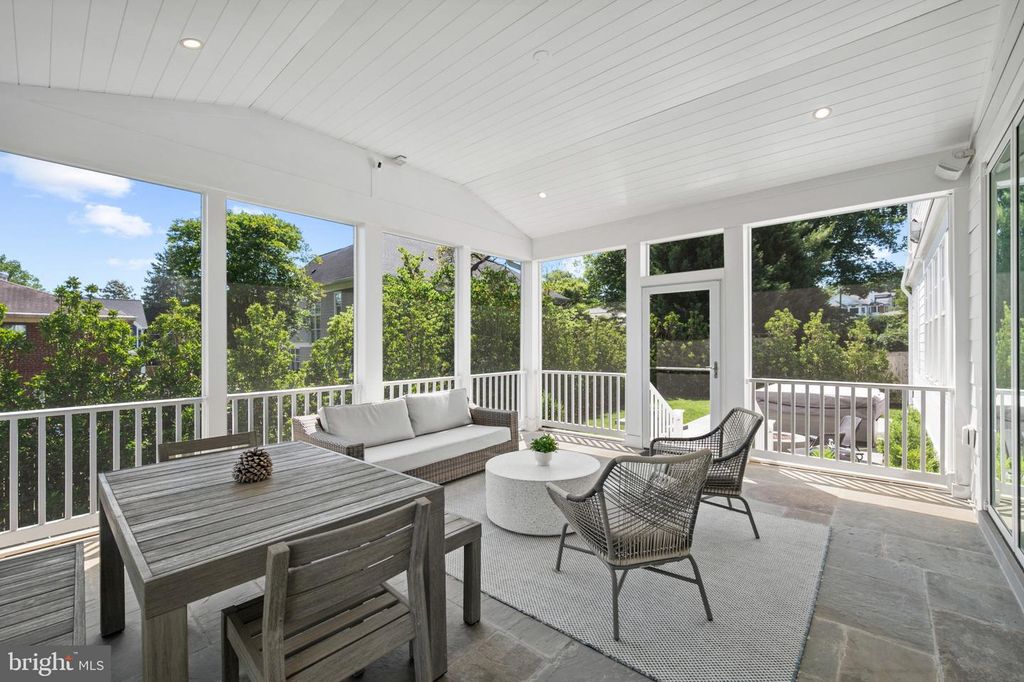 Image 21 of property listing at 7607 HEMLOCK ST, Bethesda, MD 20817