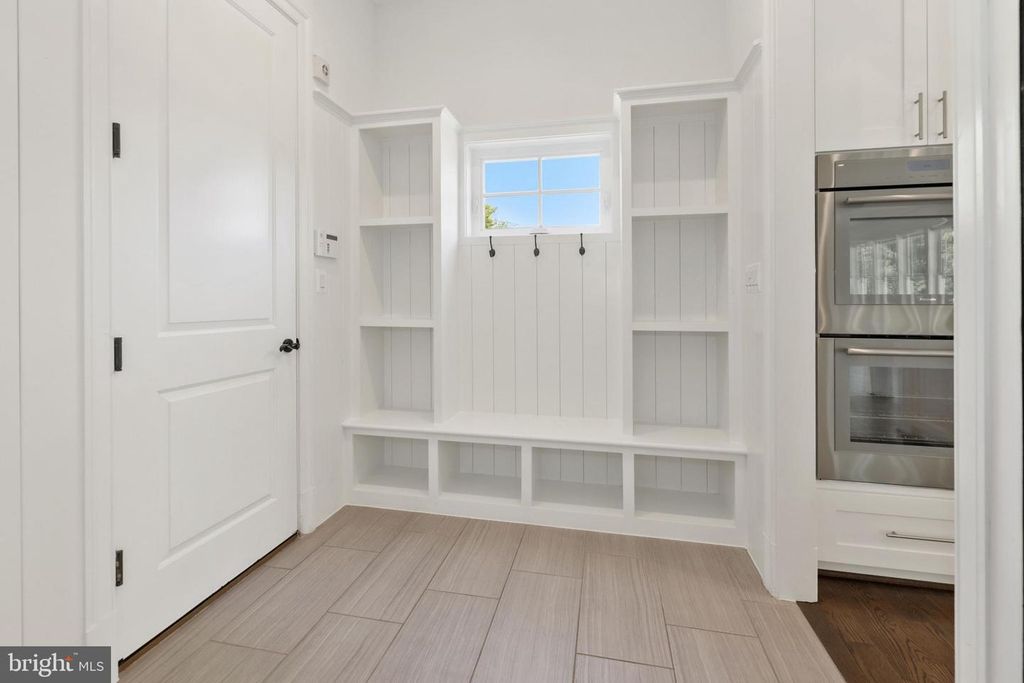 Image 24 of property listing at 7607 HEMLOCK ST, Bethesda, MD 20817