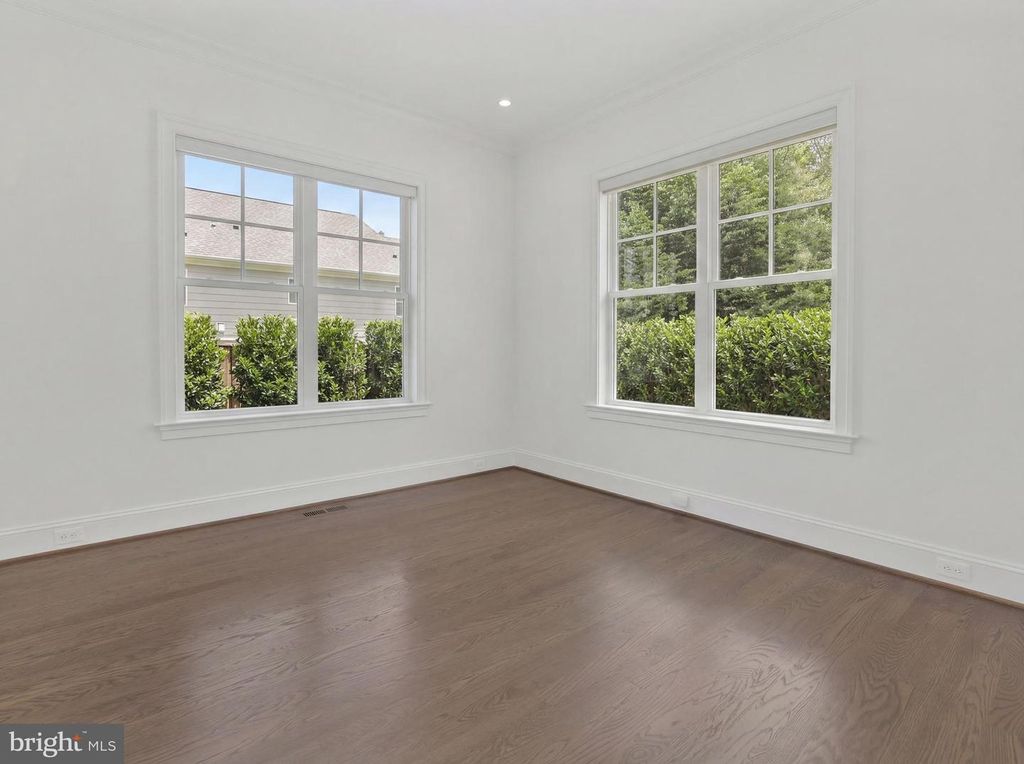 Image 27 of property listing at 7607 HEMLOCK ST, Bethesda, MD 20817