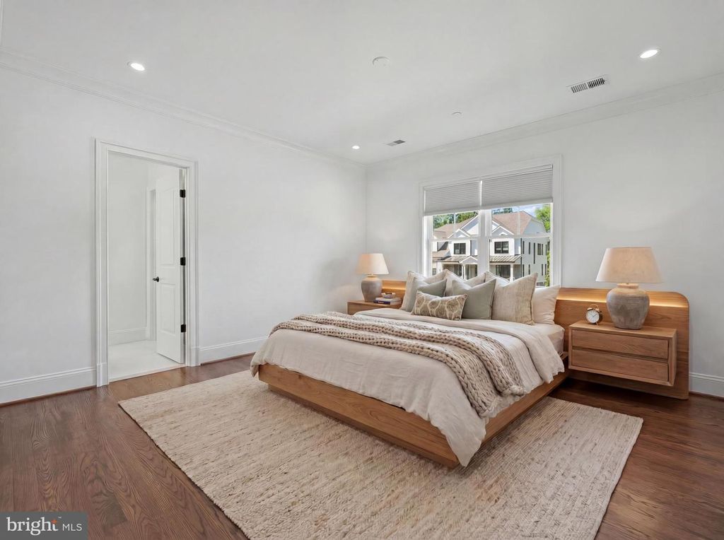 Image 50 of property listing at 7607 HEMLOCK ST, Bethesda, MD 20817